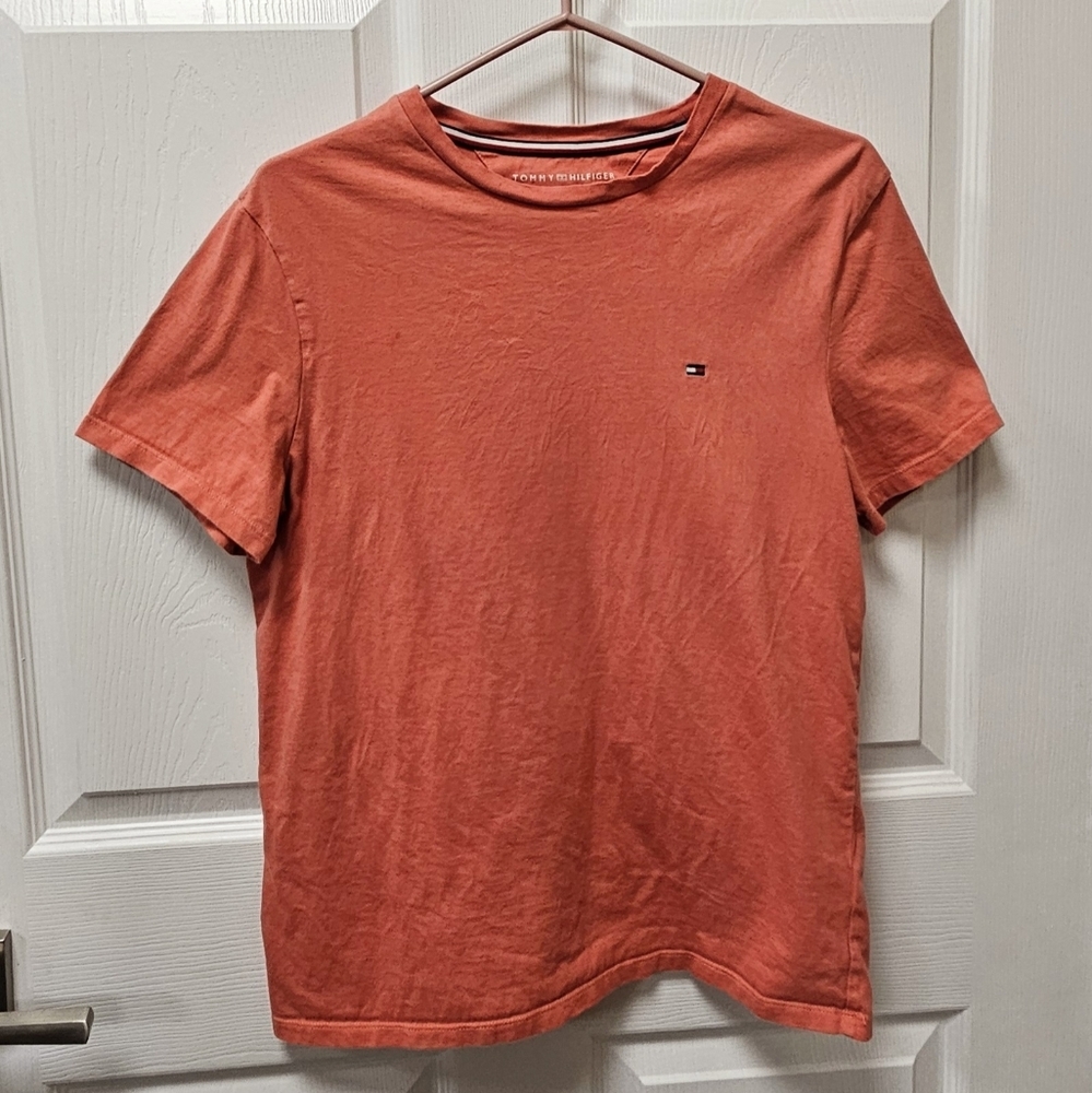 Tommy Hilfiger Men's Coral  T-Shirt, Size S